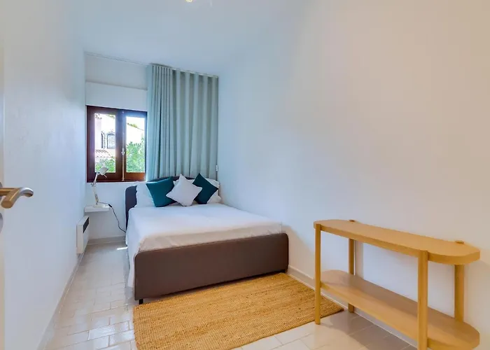 Al - Montemar Виламура