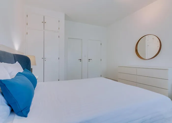 Апартаменты Al - Montemar